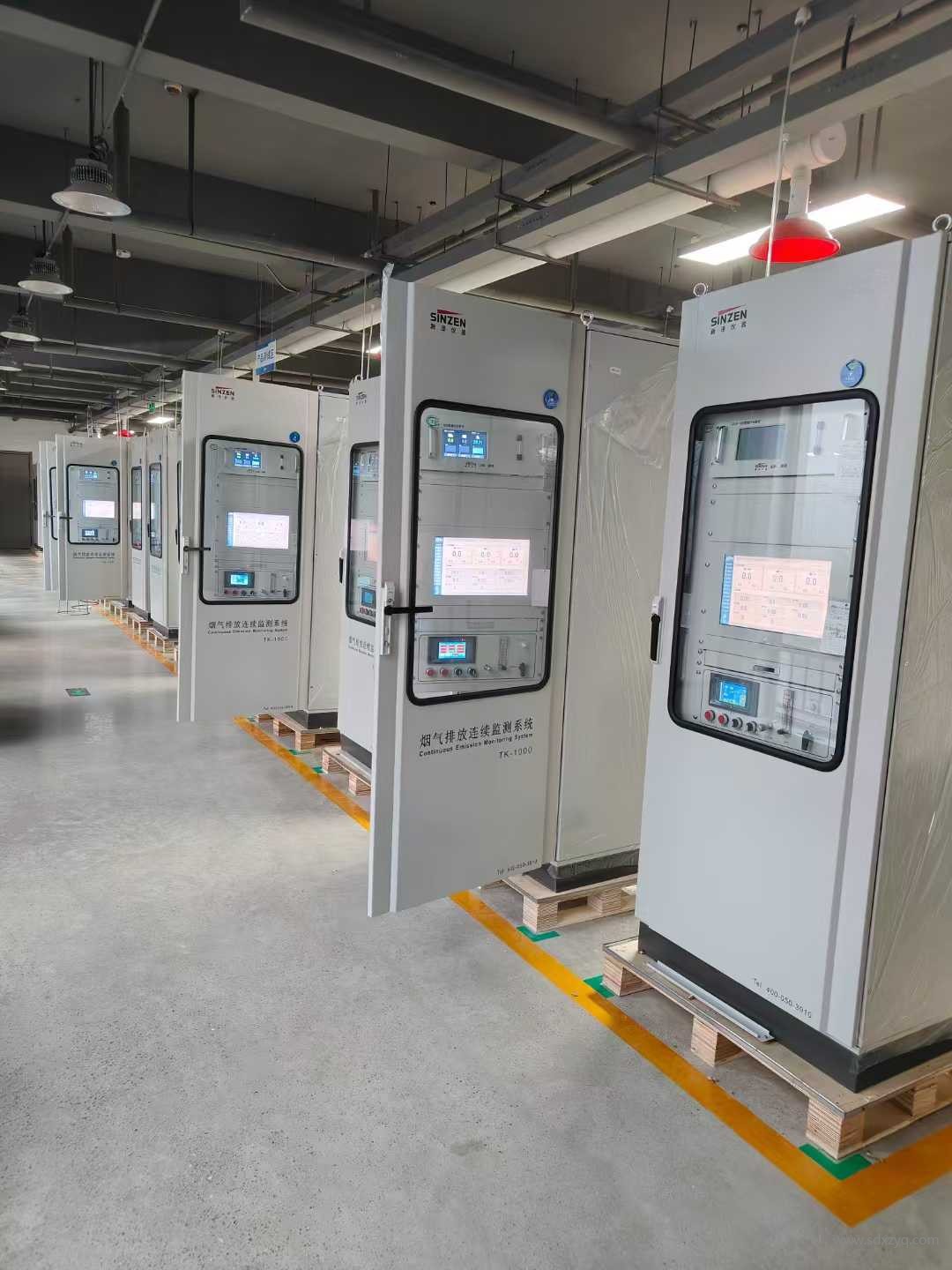 1744788495120844.jpg 煙氣在線監(jiān)測系統(tǒng).jpg